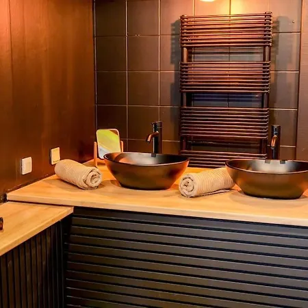 Piscine Jacuzzi Etang ,la Casa Del Cookie 2