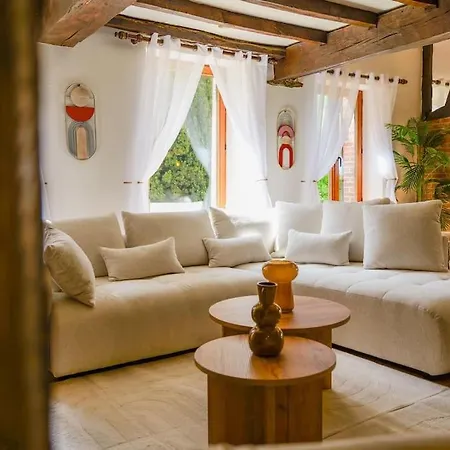 Villa Piscine Jacuzzi Etang ,la Casa Del Cookie 2